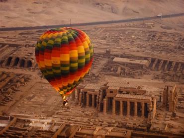 2-Day Luxor Tour with Hotel, Balloon, & Boat Ride